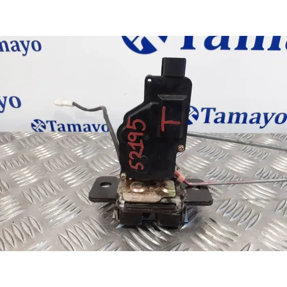 Cerradura Maletero / Porton para Kia Carnival Ii