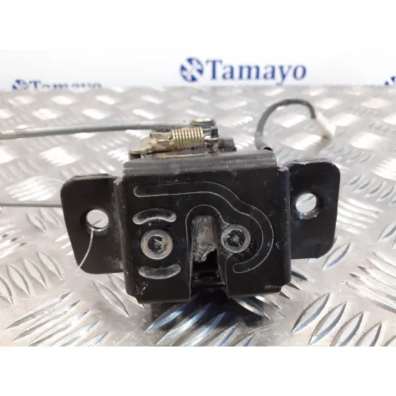 Cerradura Maletero / Porton para Kia Carnival Ii