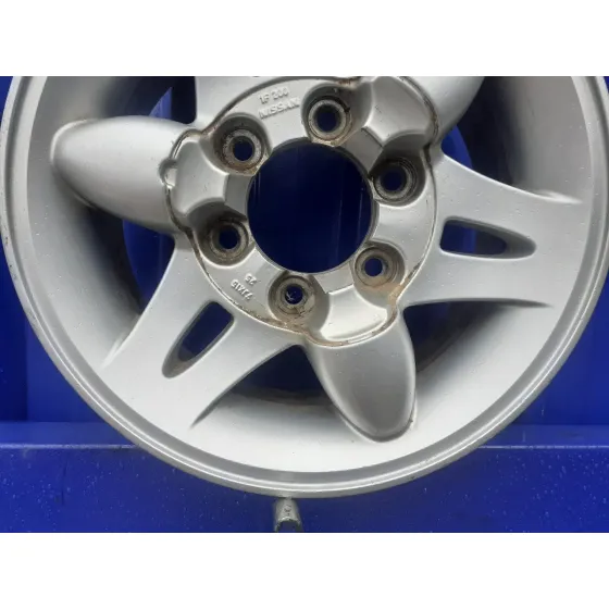 Llanta para Nissan Terrano/Terrano.ii (R20)