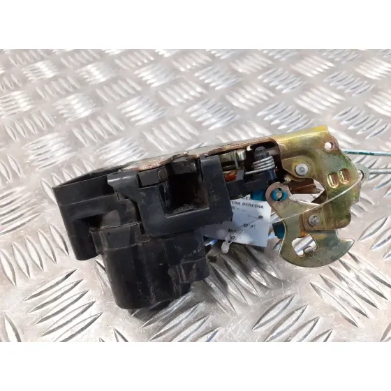 Cerradura Puerta Delantera Derecha para Chevrolet Kalos