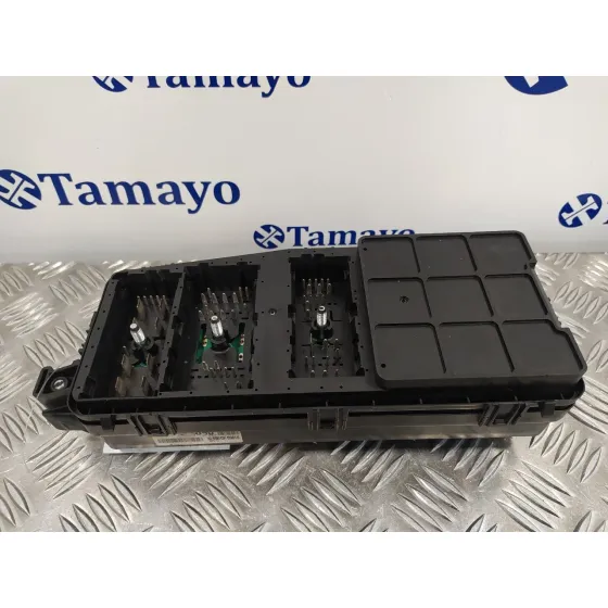 Caja Reles / Fusibles para Kia Carnival