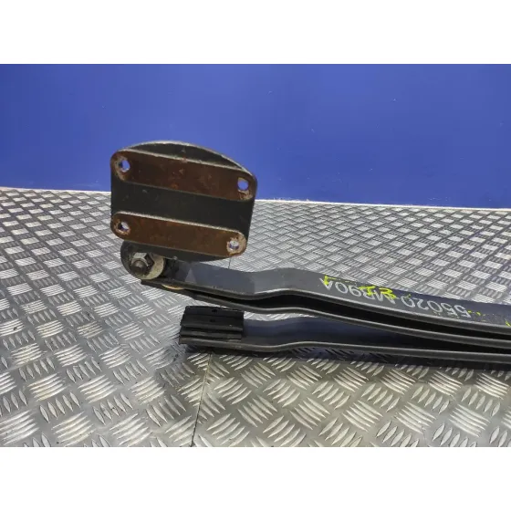 Ballesta Trasera para Nissan Cabstar ->09.06