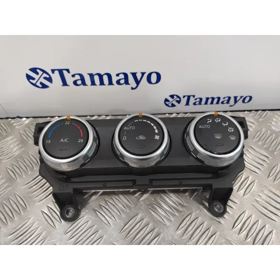 Mando Climatizador para Mazda 2 Lim. ()