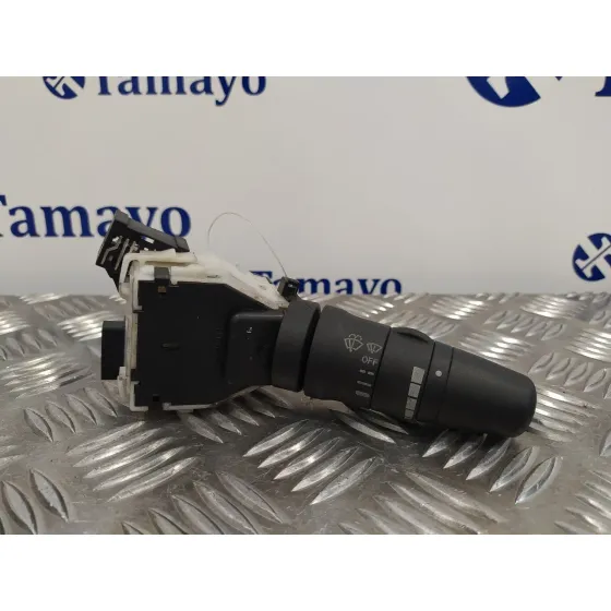 Mando Limpia para Nissan Cabstar ->09.06