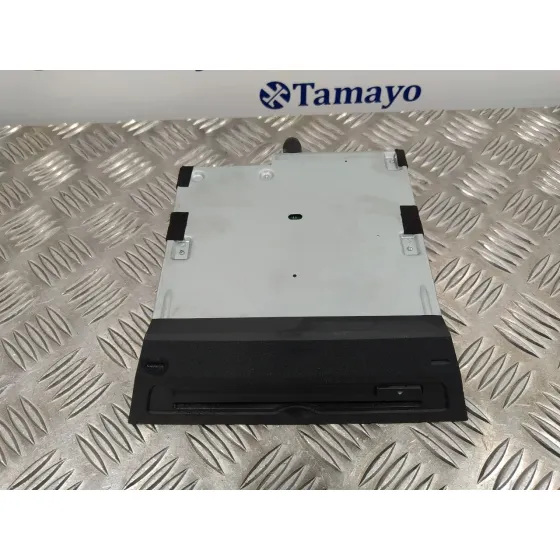 Sistema Audio / Radio Cd para Mazda 2 Lim. ()