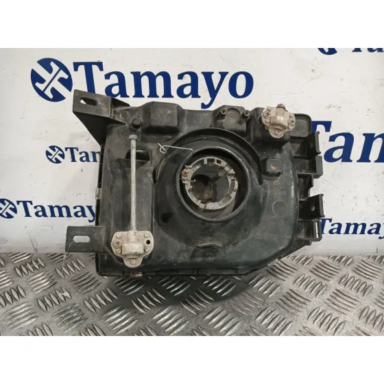 Faro Derecho para Mitsubishi Montero (V20/V40)