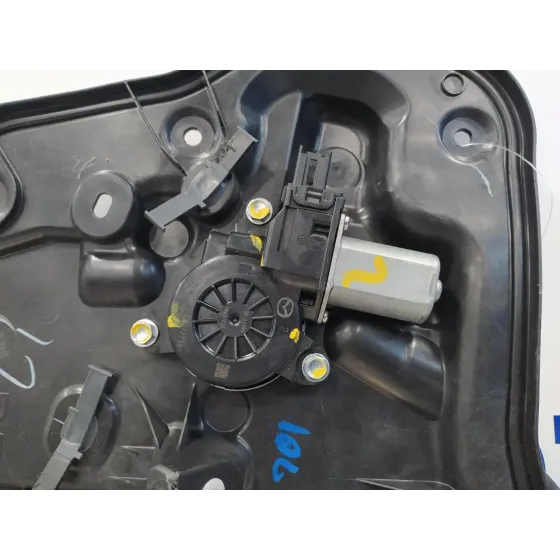 Elevalunas Trasero Derecho para Mazda 2 Lim. ()
