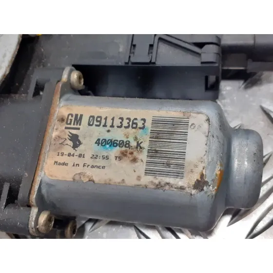 Elevalunas Delantero Izquierdo para Opel Corsa C