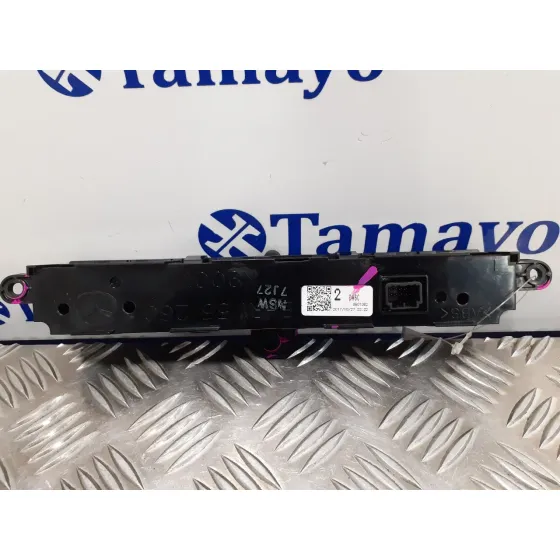 Pantalla Multifuncion para Mazda 2 Lim. ()
