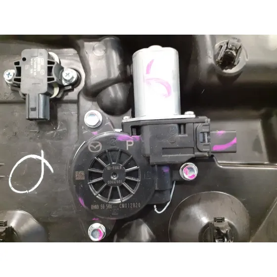 Elevalunas Delantero Izquierdo para Mazda 2 Lim. ()