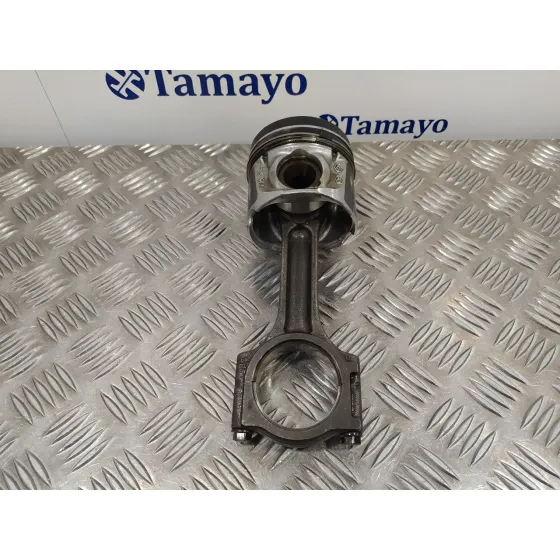Piston para Nissan Qashqai (J10)