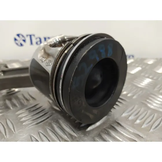 Piston para Nissan Qashqai (J10)