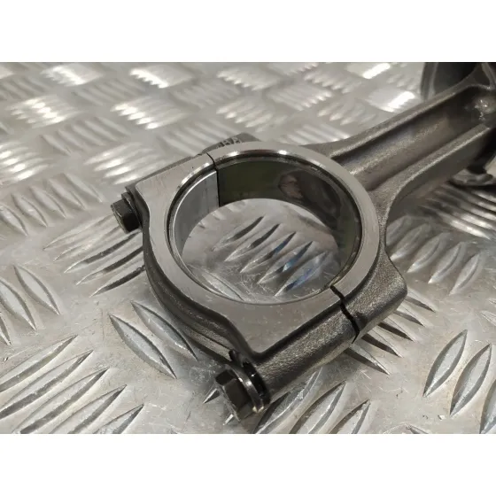 Piston para Nissan Qashqai (J10)
