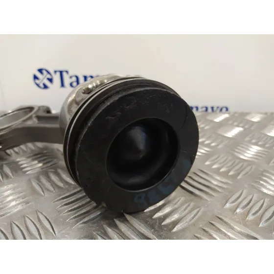 Piston para Nissan Qashqai (J10)