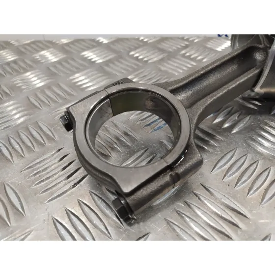 Piston para Nissan Qashqai (J10)