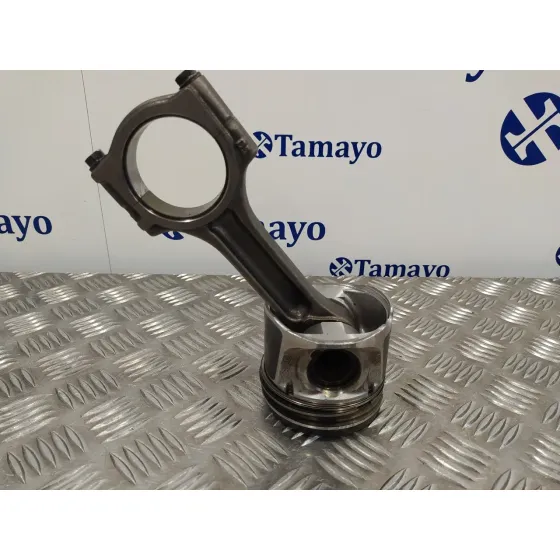 Piston para Nissan Qashqai (J10)