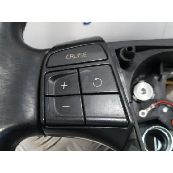 Volante para Volvo C30