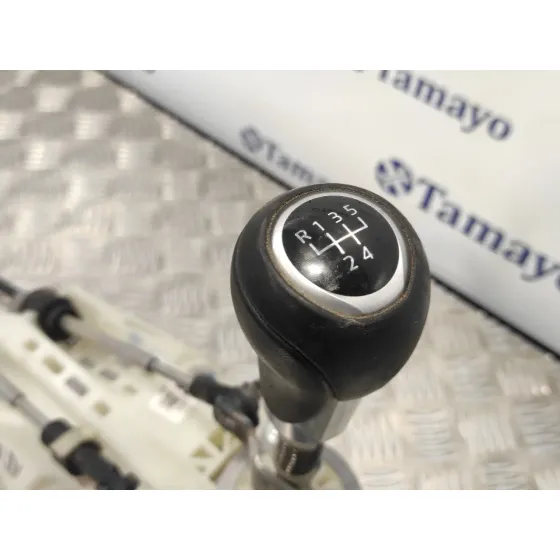 Palanca Cambio para Mazda 2 Lim. ()