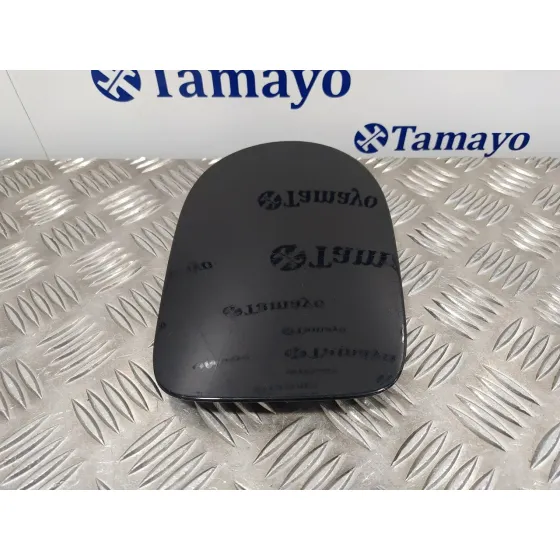Tapa Exterior Combustible para Volvo C30