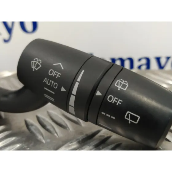 Mando Limpia para Mazda 2 Lim. ()