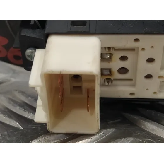 Mando Elevalunas Trasero Derecho para Chevrolet Captiva