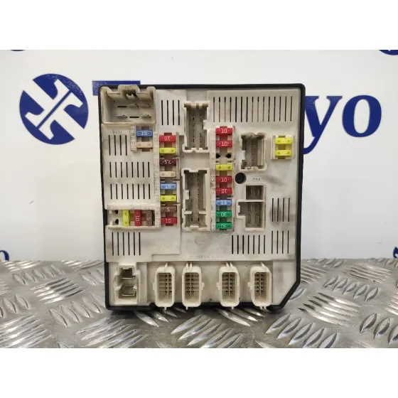 Caja Reles / Fusibles para Renault Megane Iii Berlina 5 P