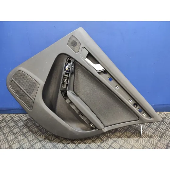 Guarnecido Puerta Trasera Derecha para Audi A4 Avant (8K5) (2008)