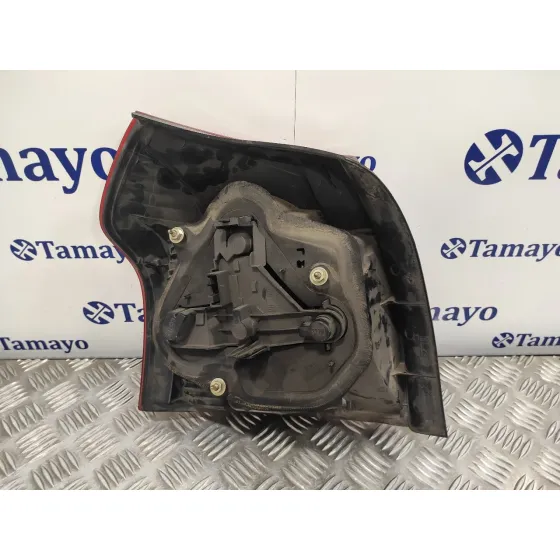 Piloto Trasero Derecho para Toyota Corolla (E12)