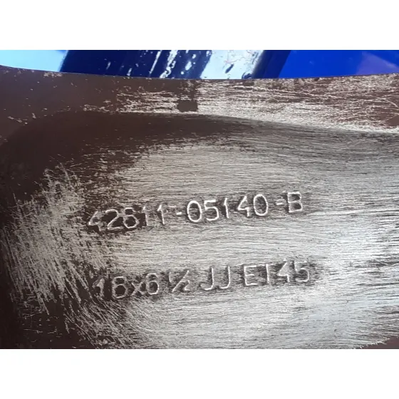 Llanta para Toyota Avensis Berlina (T25)