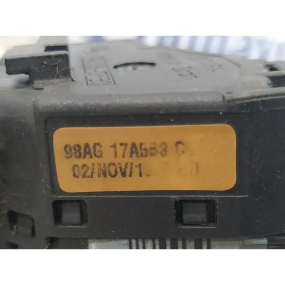 Mando Limpia para Ford Focus Berlina (Cak)