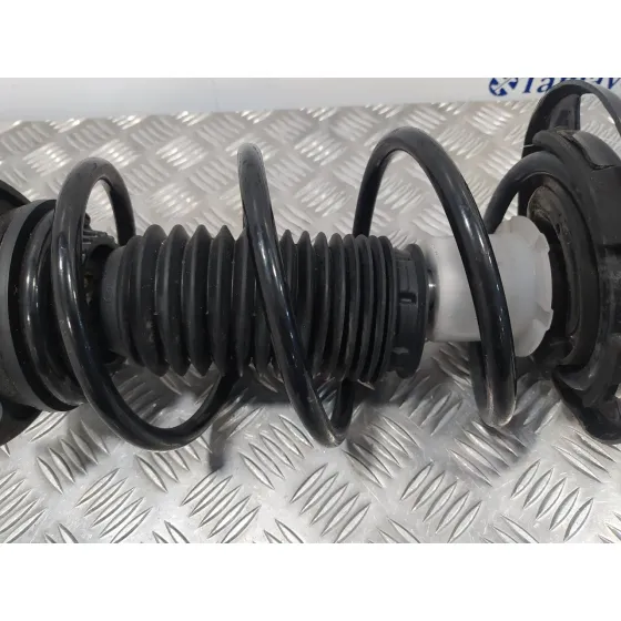 Amortiguador Delantero Derecho para Mazda 2 Lim. ()