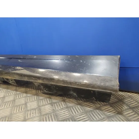 Talonera Derecha para Bmw Serie 1 Lim. (F20/F21)
