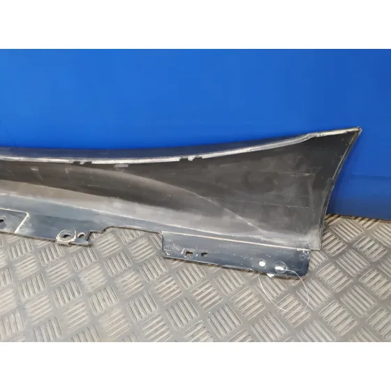 Talonera Derecha para Bmw Serie 1 Lim. (F20/F21)