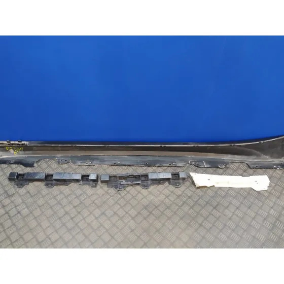 Talonera Derecha para Bmw Serie 1 Lim. (F20/F21)