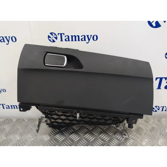 Guantera para Bmw Serie 1 Lim. (F20/F21)