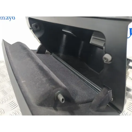 Guantera para Bmw Serie 1 Lim. (F20/F21)