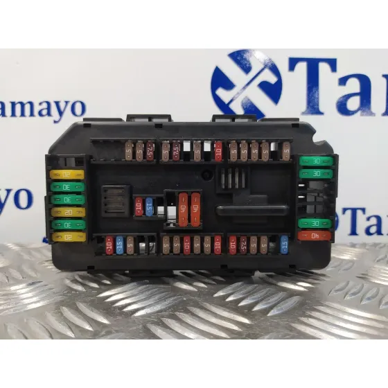 Caja Reles / Fusibles para Bmw Serie 1 Lim. (F20/F21)