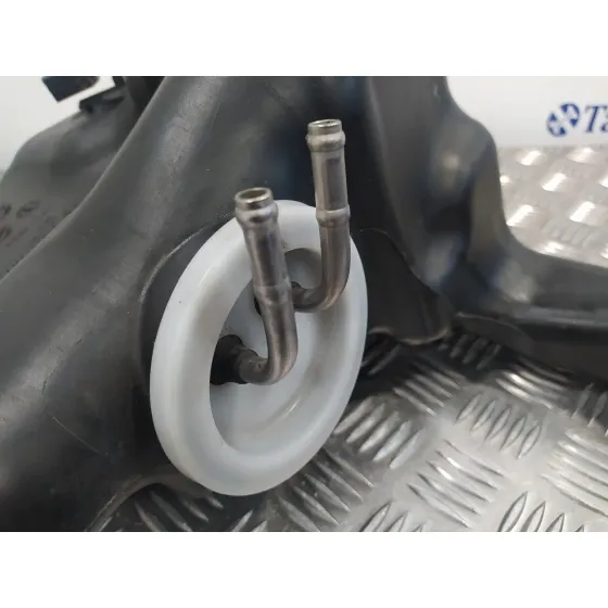 Deposito Limpia para Mercedes-Benz Clase E (W212) Lim.