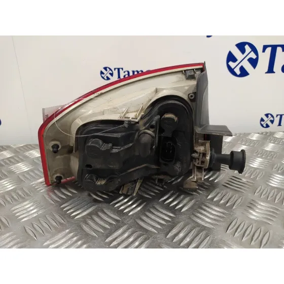 Piloto Trasero Derecho para Audi A4 Berlina (8E)