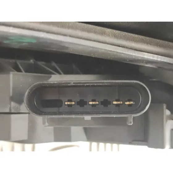 Cerradura Puerta Trasera Derecha para Ford Focus Turn. (Cb8)