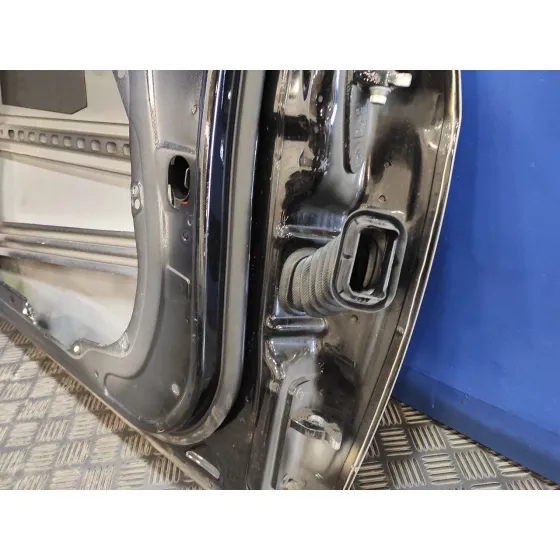 Puerta Delantera Izquierda para Mercedes-Benz Clase E (W212) Lim.