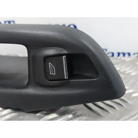 Mando Elevalunas Trasero Derecho para Ford Focus Turn. (Cb8)