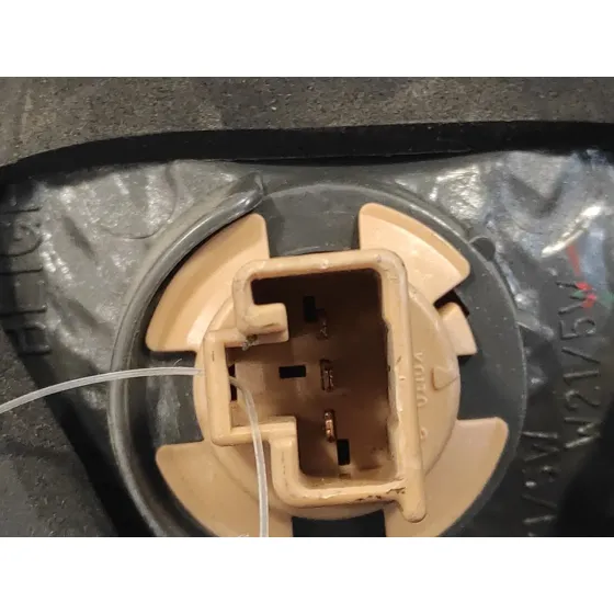 Piloto Trasero Derecho para Mazda 6 Berlina (Gg)