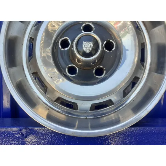 Tapacubos para Jaguar Xj6/12
