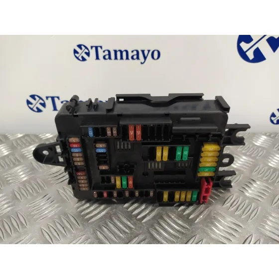 Caja Reles / Fusibles para Bmw Serie 1 Lim. (F20/F21)
