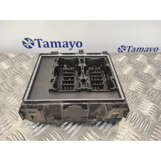 Caja Reles / Fusibles para Ford Fiesta (Ce1)