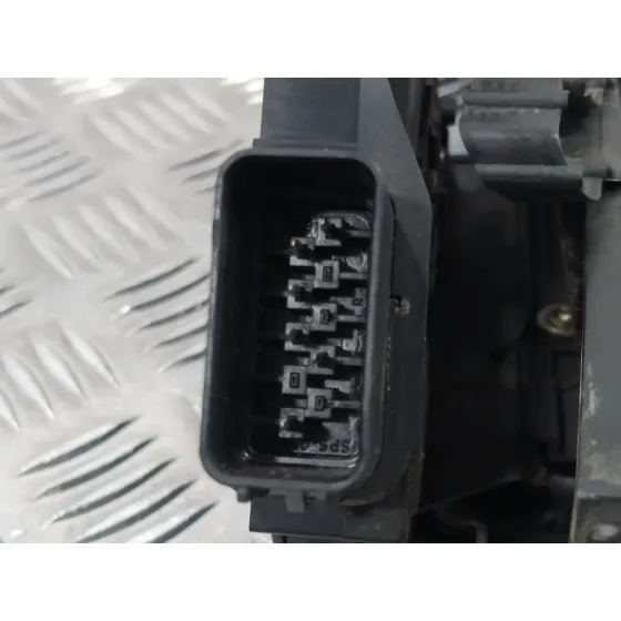 Cerradura Puerta Delantera Izquierda para Ford Focus Lim. (Cb4)