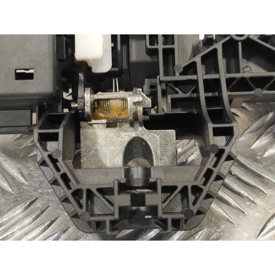 Maneta Exterior Delantera Izquierda para Mercedes-Benz Clase E (W212) Lim.