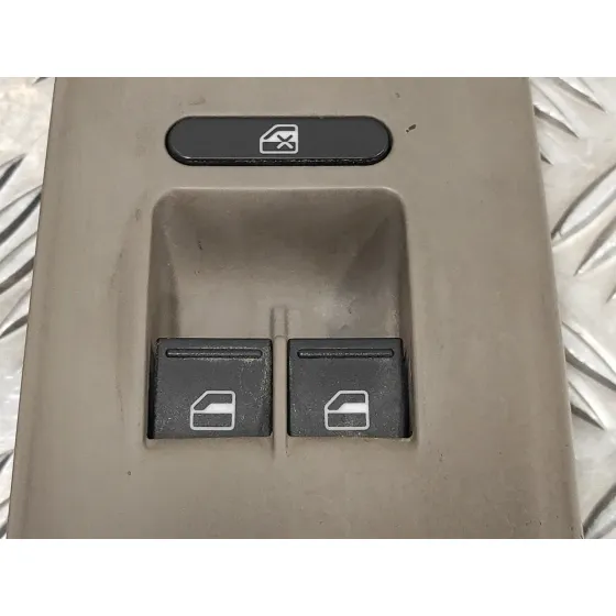 Mando Elevalunas Delantero Izquierdo para Volkswagen Passat Variant (3C5)