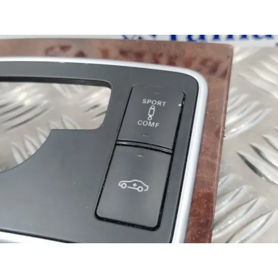 Moldura para Mercedes-Benz Clase E (W212) Lim.